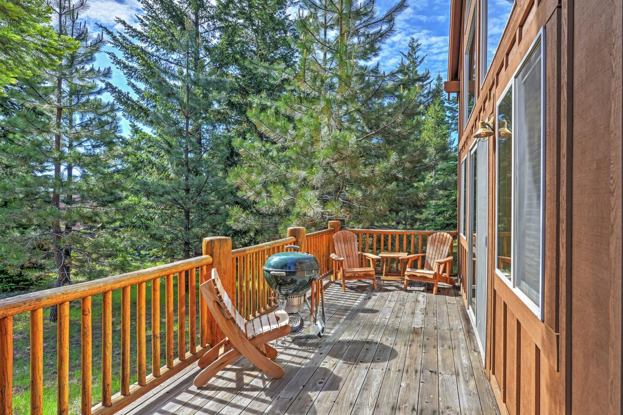 Bright Klamath Falls Cabin With Deck And Mtn Views! Villa Exterior foto