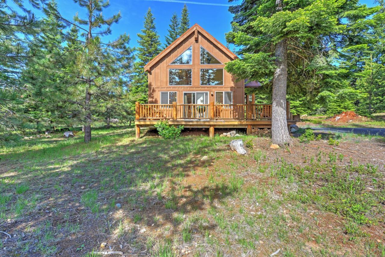 Bright Klamath Falls Cabin With Deck And Mtn Views! Villa Exterior foto